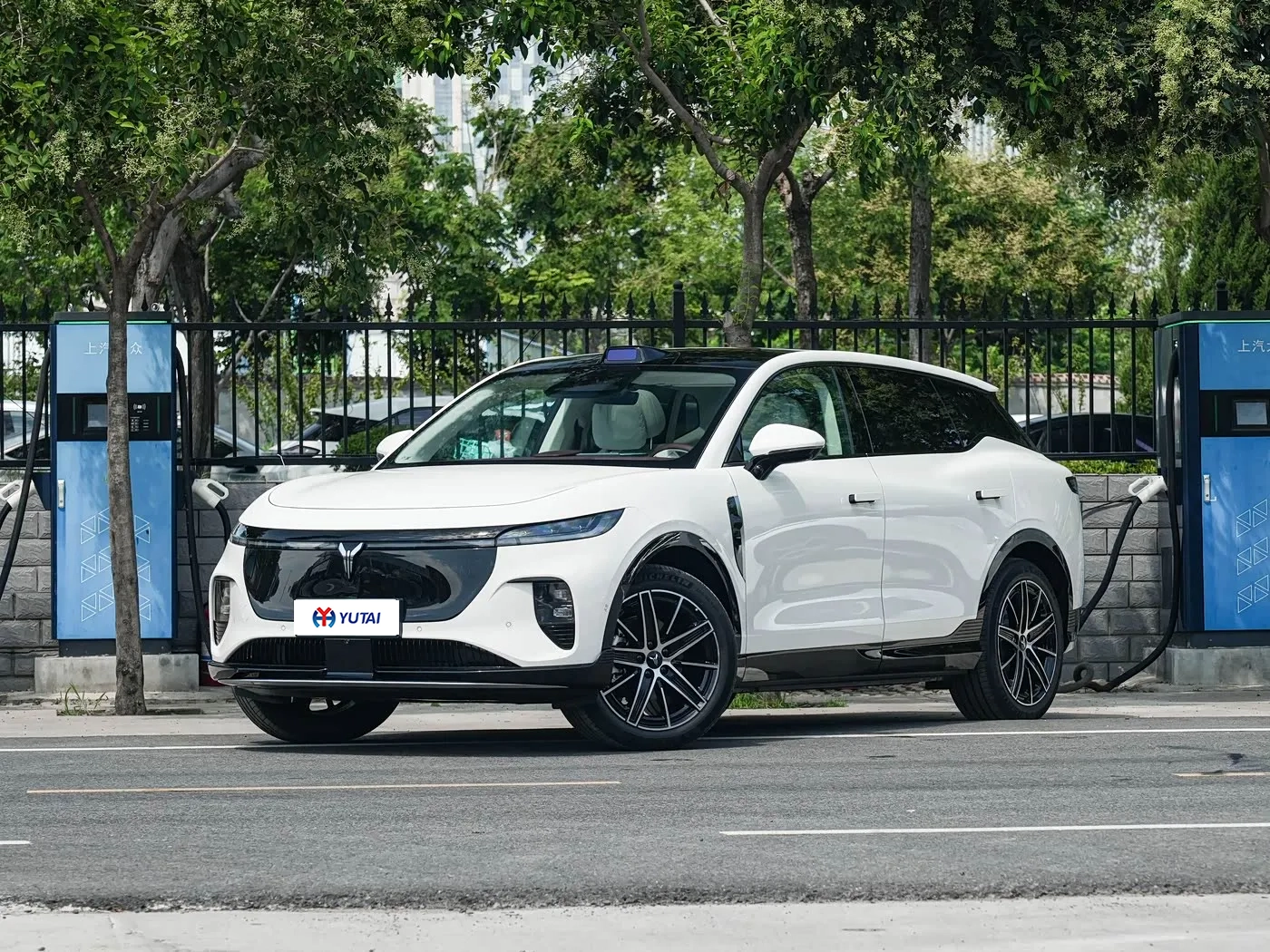 2024 Voyah Courage exterior